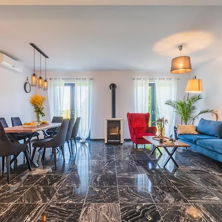 Lasko - Wildlife Phototherapy - 4 Luksusowe, Klimatyzowane Wille, Z Dostepem Do Oddalonego O 5 Min Spacerem Prywatnego Terenu Rekreacyjnego Villa *