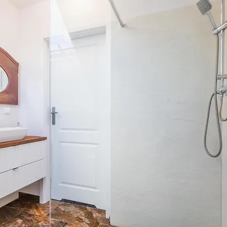 Villa Lasko - Wildlife Phototherapy - 4 Luksusowe, Klimatyzowane Wille, Z Dostepem Do Oddalonego O 5 Min Spacerem Prywatnego Terenu Rekreacyjnego