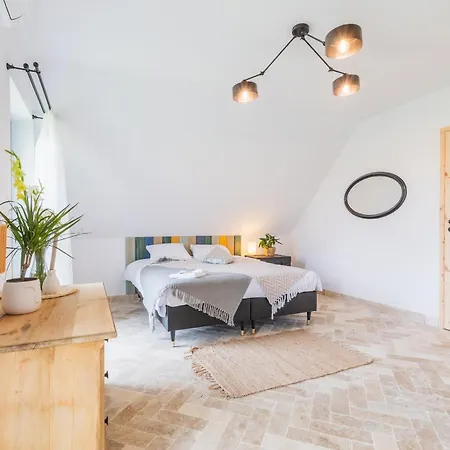 Lasko - Wildlife Phototherapy - 4 Luksusowe, Klimatyzowane Wille, Z Dostepem Do Oddalonego O 5 Min Spacerem Prywatnego Terenu Rekreacyjnego