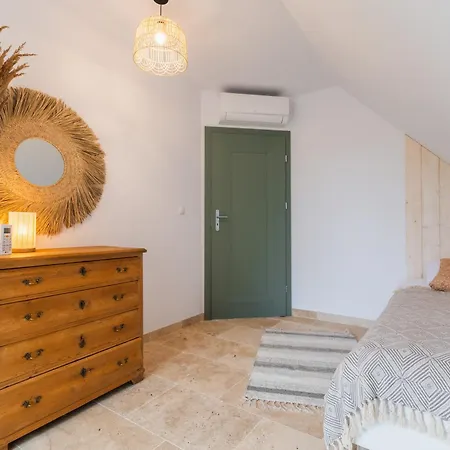 Villa Lasko - Wildlife Phototherapy - 4 Luksusowe, Klimatyzowane Wille, Z Dostepem Do Oddalonego O 5 Min Spacerem Prywatnego Terenu Rekreacyjnego