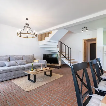 Lasko - Wildlife Phototherapy - 4 Luksusowe, Klimatyzowane Wille, Z Dostepem Do Oddalonego O 5 Min Spacerem Prywatnego Terenu Rekreacyjnego